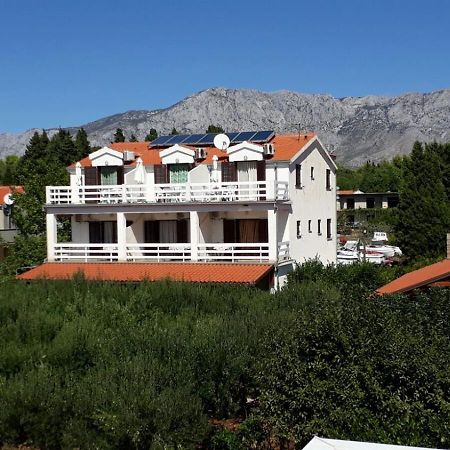 Apartments Ida Sućuraj Buitenkant foto