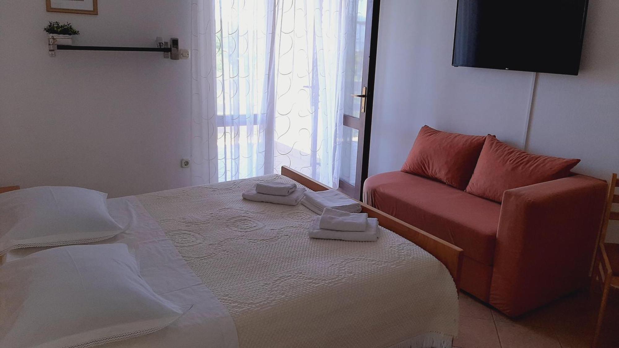 Apartments Ida Sućuraj Buitenkant foto